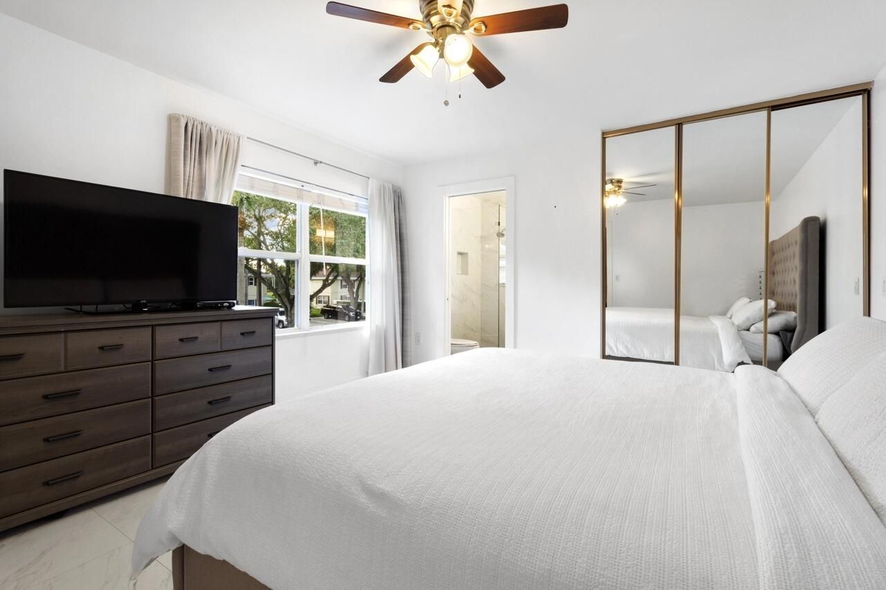 18 Amherst Court, Unit D, Royal Palm Beach, FL 33411 Photo