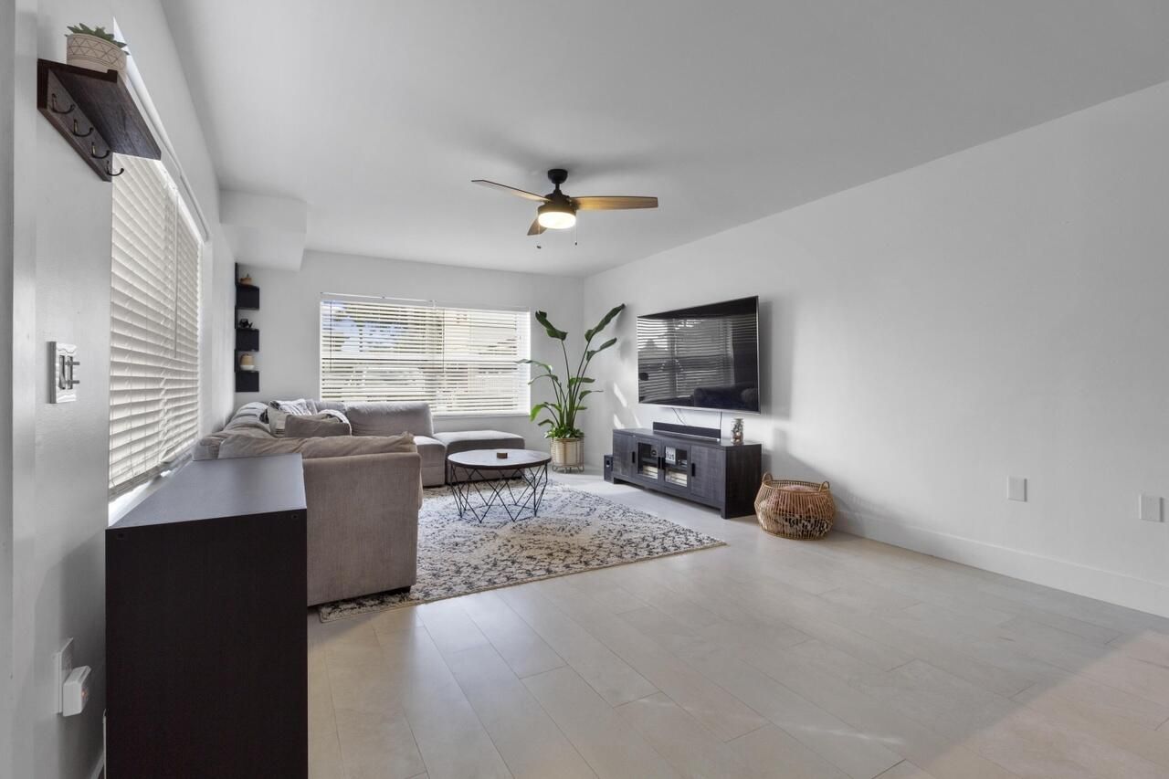 18 Amherst Court, Unit D, Royal Palm Beach, FL 33411 Photo