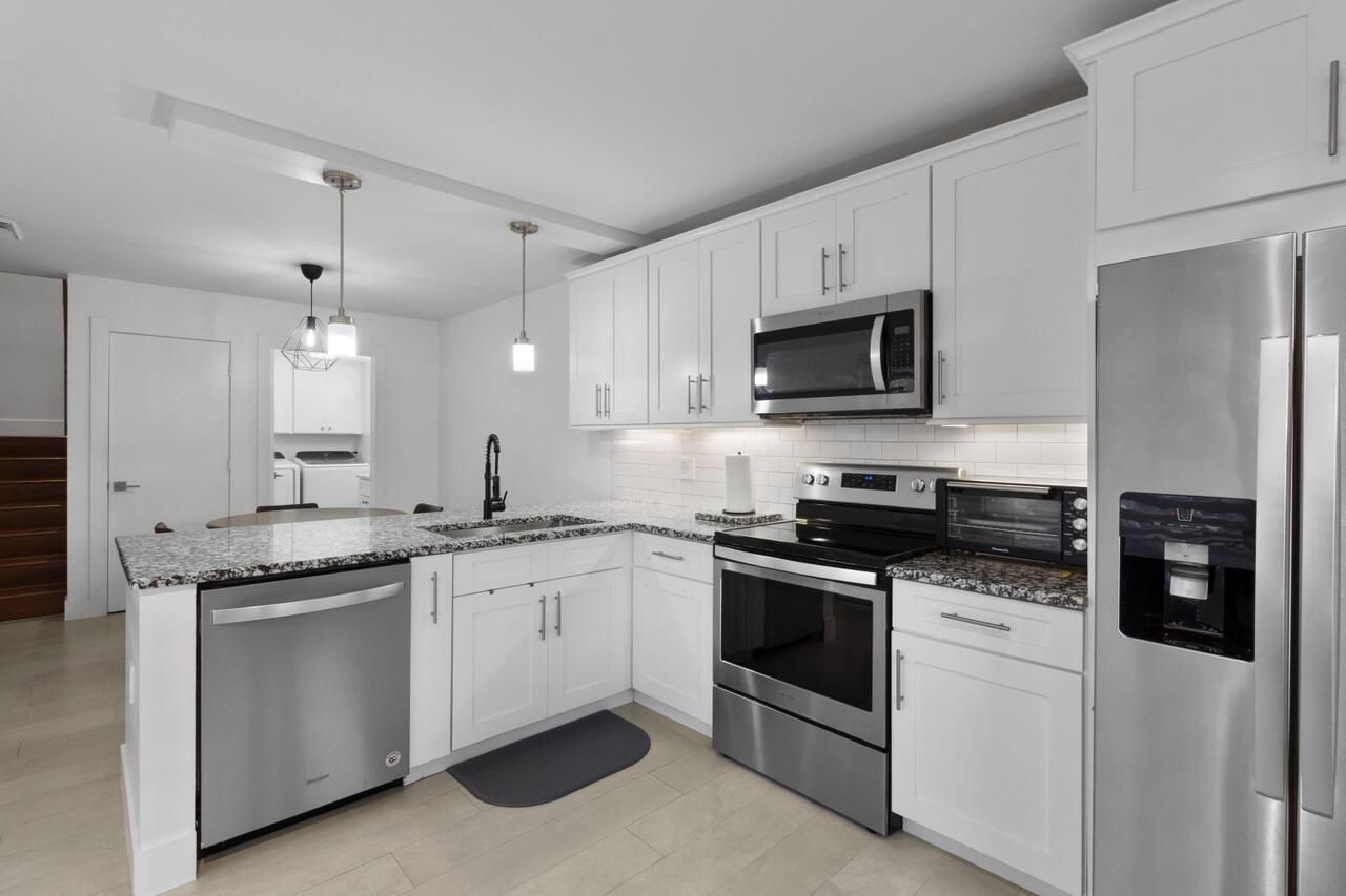 18 Amherst Court, Unit D, Royal Palm Beach, FL 33411 Photo