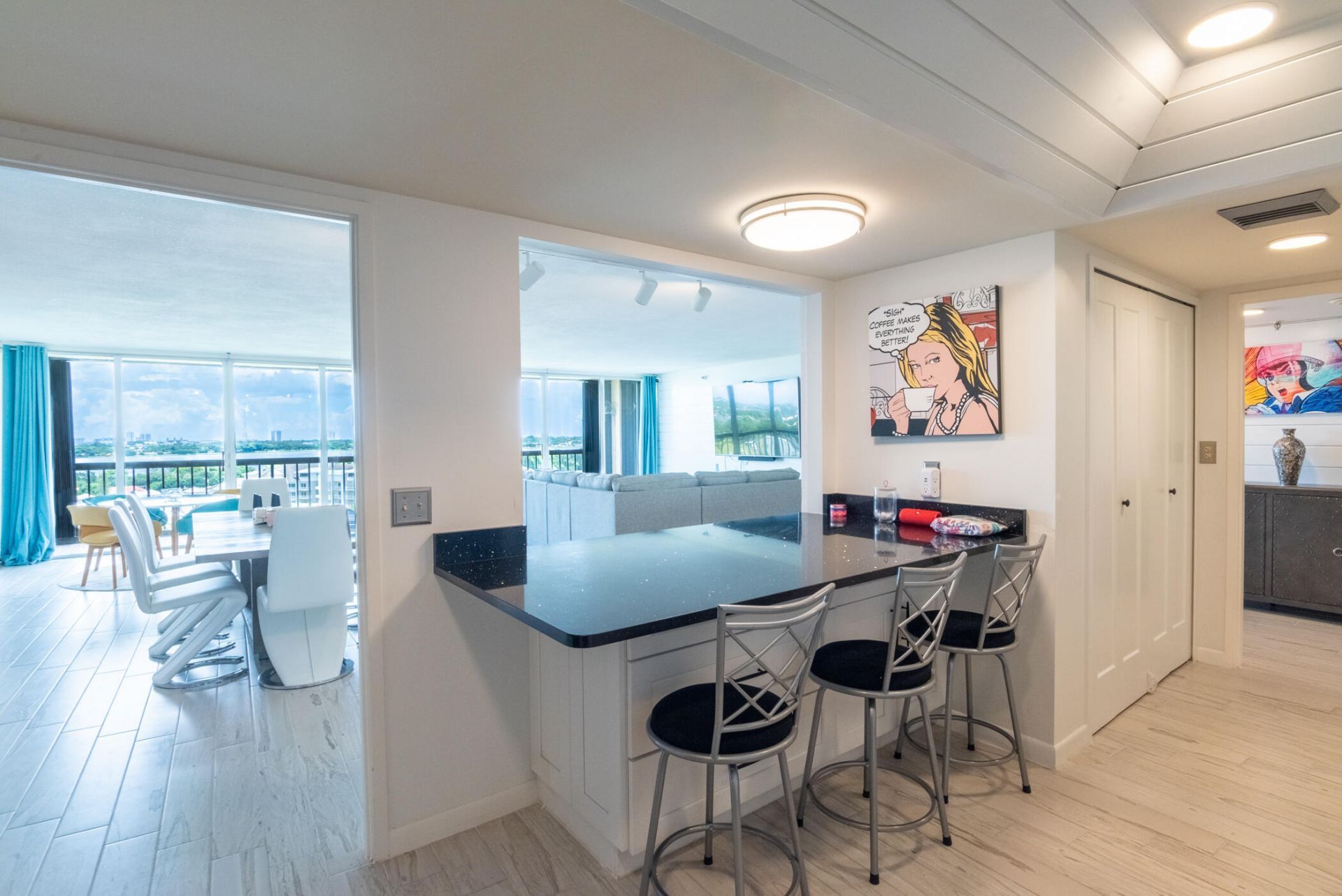 2450 Presidential Way, Unit 1405, West Palm Beach, FL 33401 Photo