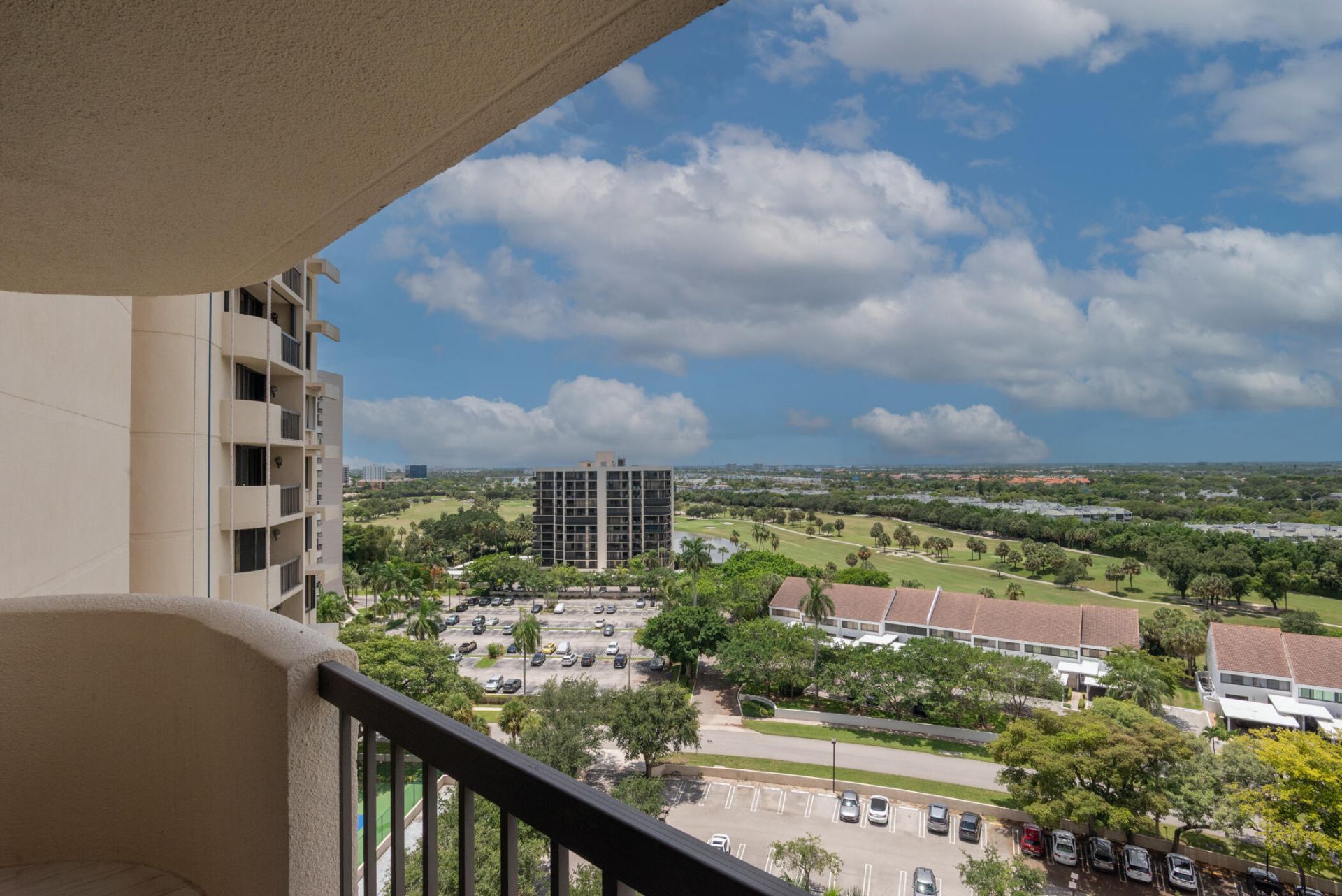 2450 Presidential Way, Unit 1405, West Palm Beach, FL 33401 Photo