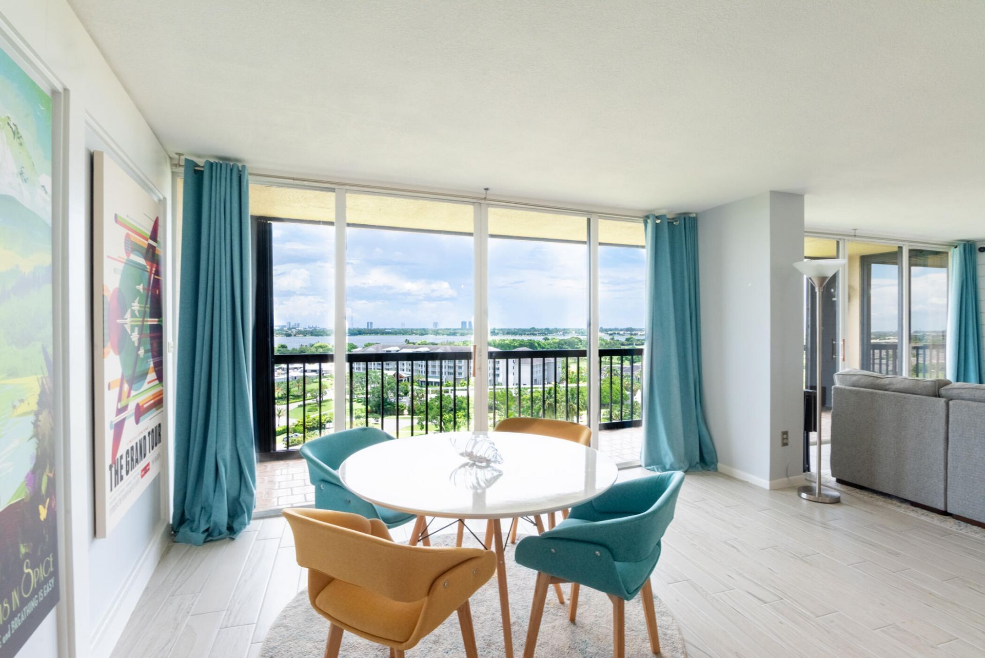 2450 Presidential Way, Unit 1405, West Palm Beach, FL 33401 Photo