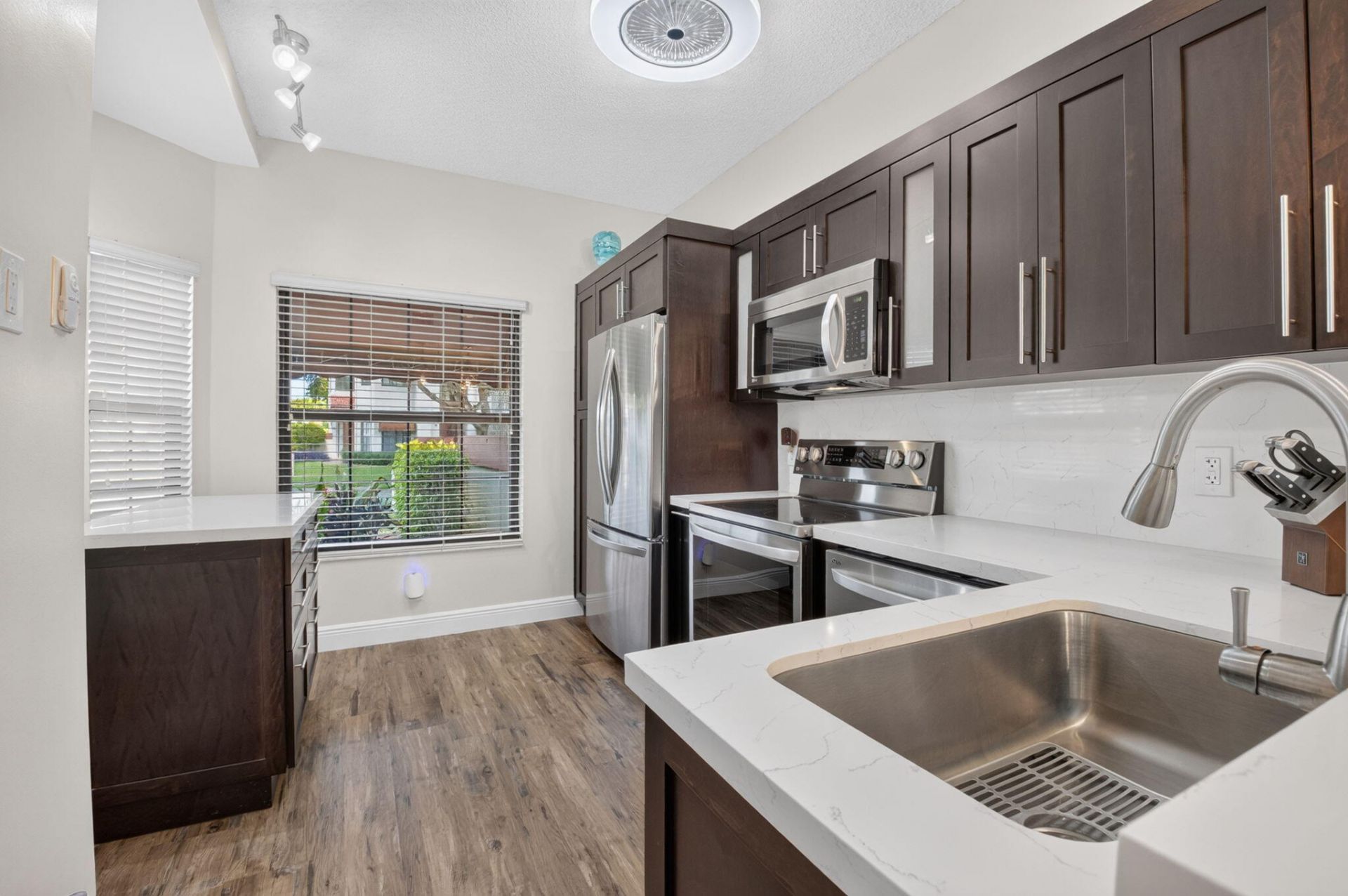 7677 Lexington Club Boulevard, Unit B, Delray Beach, FL 33446 Photo