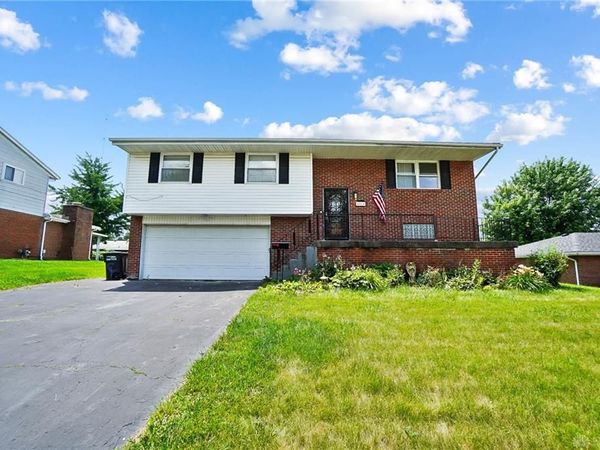 4544 College View Drive, Dayton, OH 45417