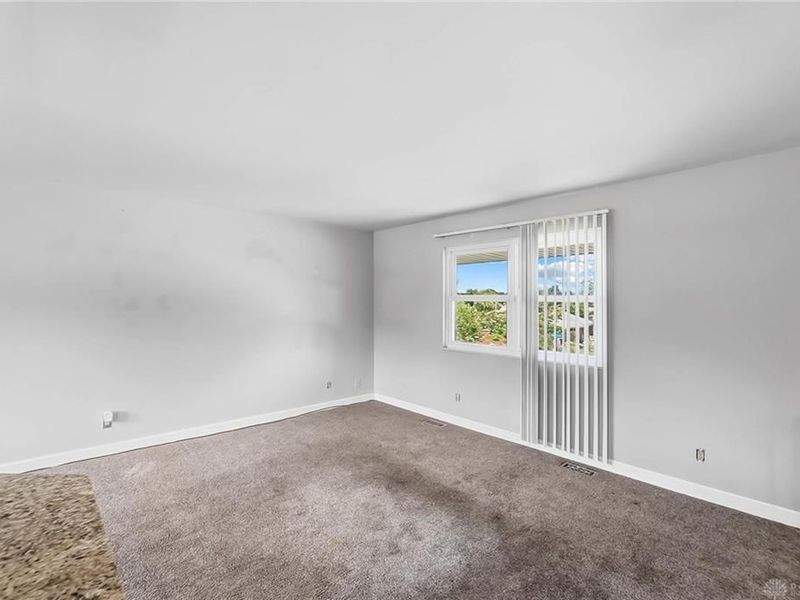 4544 College View Drive, Dayton, OH 45417 Photo 4
