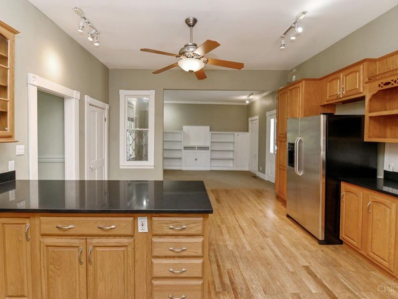 1234 Herschel Avenue, Cincinnati, OH 45208 Photo 15