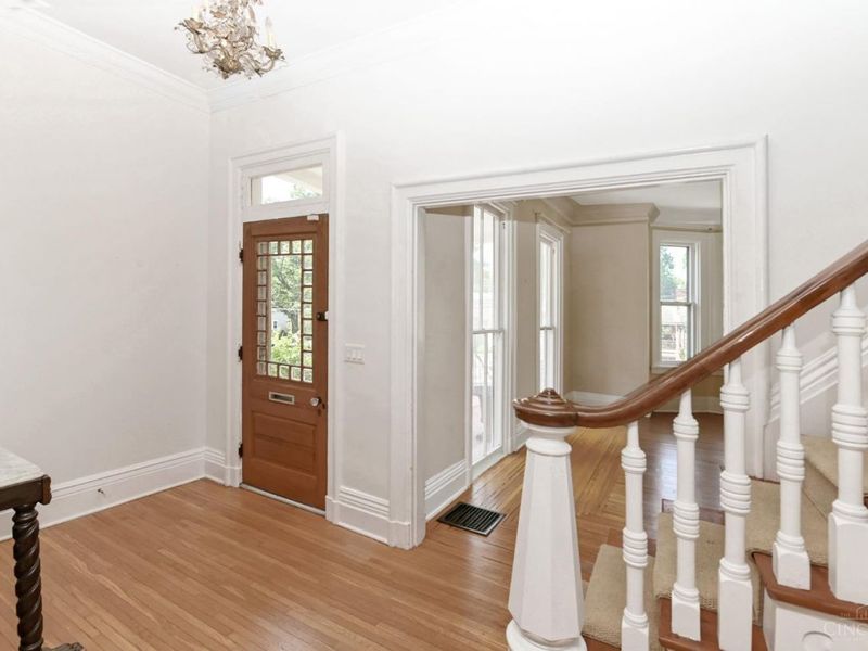 1234 Herschel Avenue, Cincinnati, OH 45208 Photo 3