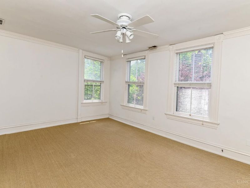 1234 Herschel Avenue, Cincinnati, OH 45208 Photo 33