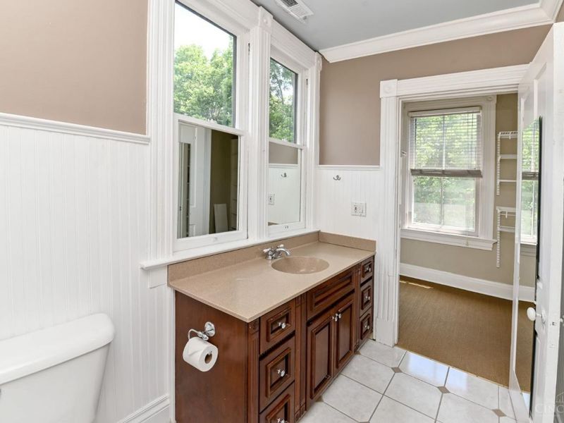 1234 Herschel Avenue, Cincinnati, OH 45208 Photo 40