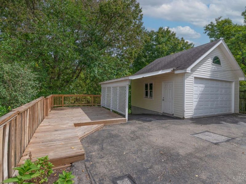 1234 Herschel Avenue, Cincinnati, OH 45208 Photo 43