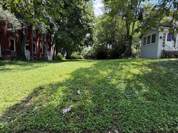 1965 Kinney Avenue, Cincinnati, OH 45207