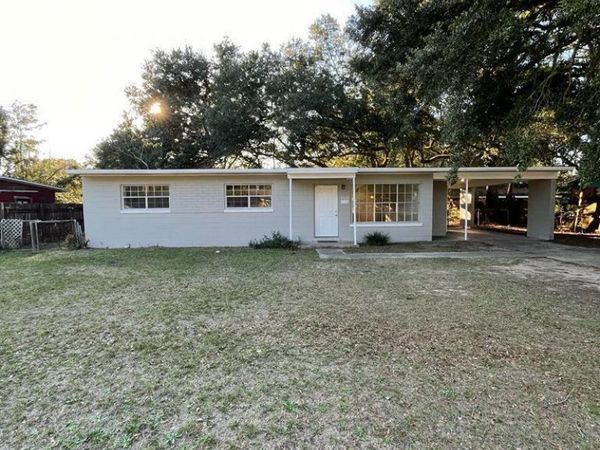 4509 Ellysee Way, Pensacola, FL 32505