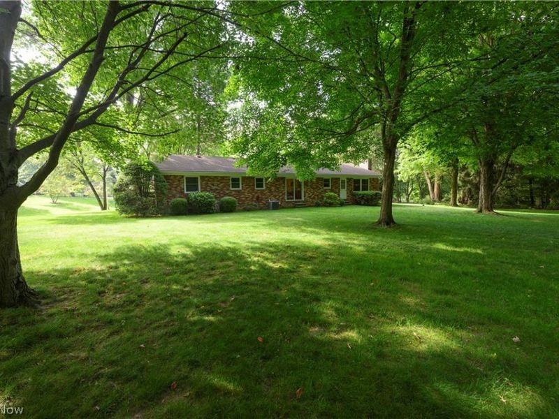 3820 Valley Drive, Norton, OH 44203 Photo 27