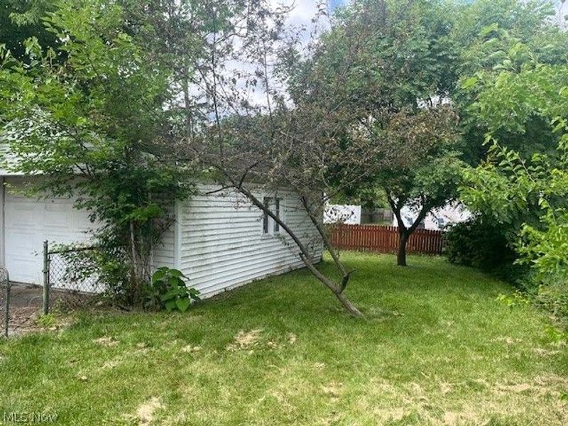 252 Kenmore Avenue, Toledo, OH 43609 Photo 4