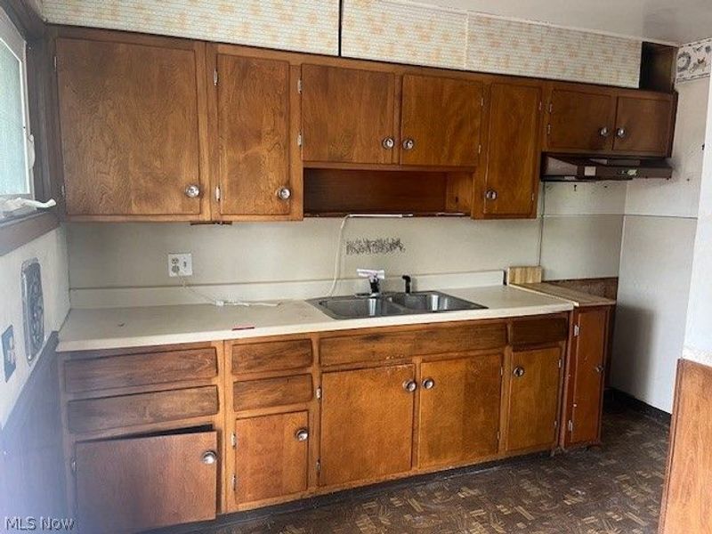 252 Kenmore Avenue, Toledo, OH 43609 Photo 5