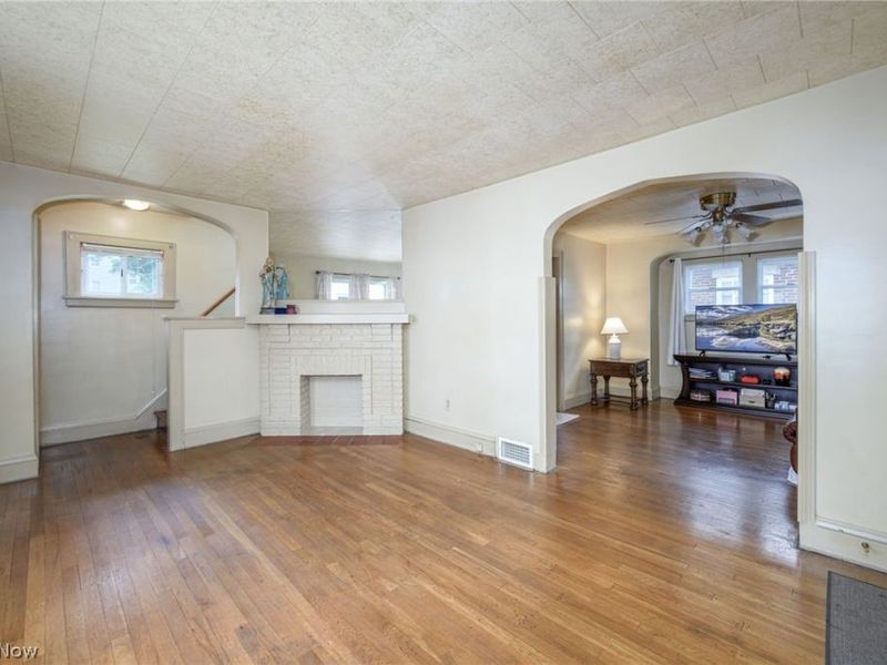 1407 Herberich Avenue, Akron, OH 44301 Photo 10