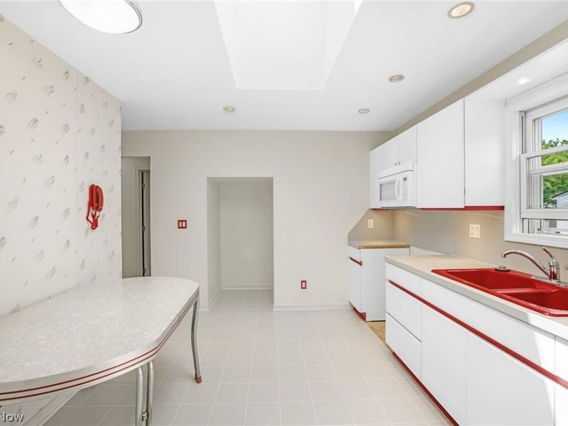 4089 Addison Avenue NE, Louisville, OH 44641 Photo 12