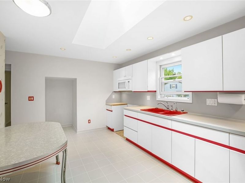 4089 Addison Avenue NE, Louisville, OH 44641 Photo 8