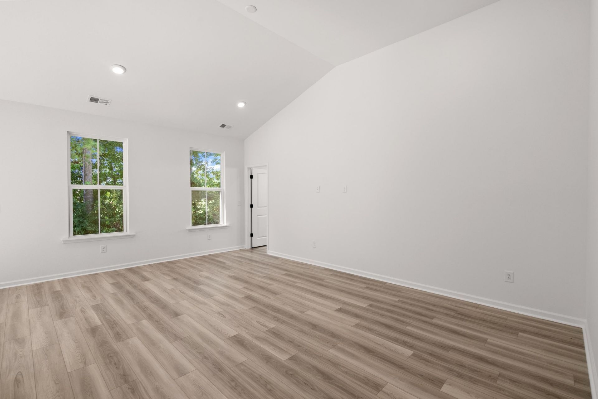 809 Sun Colony Blvd. Photo 10