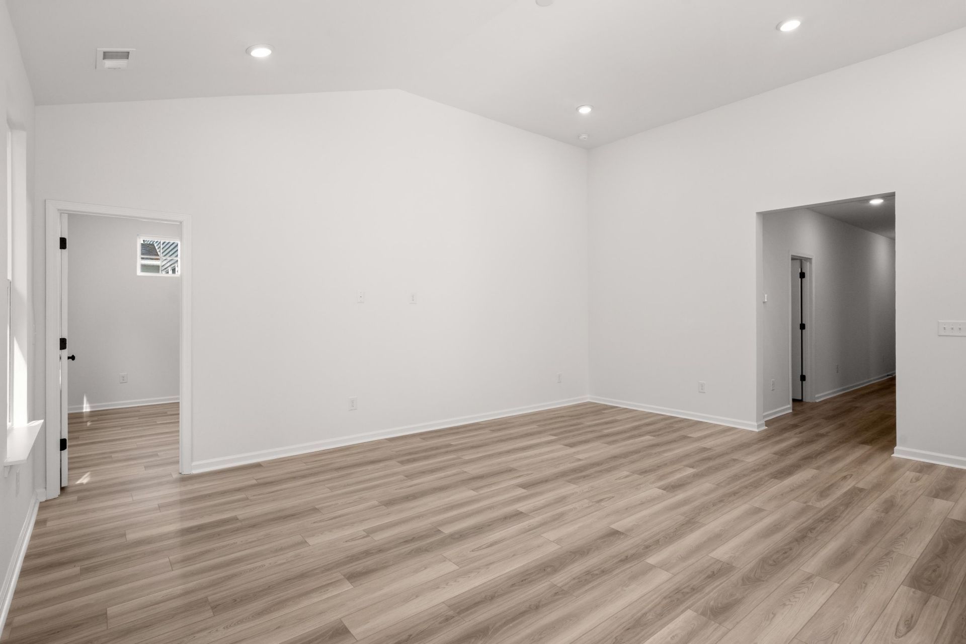 809 Sun Colony Blvd. Photo 11