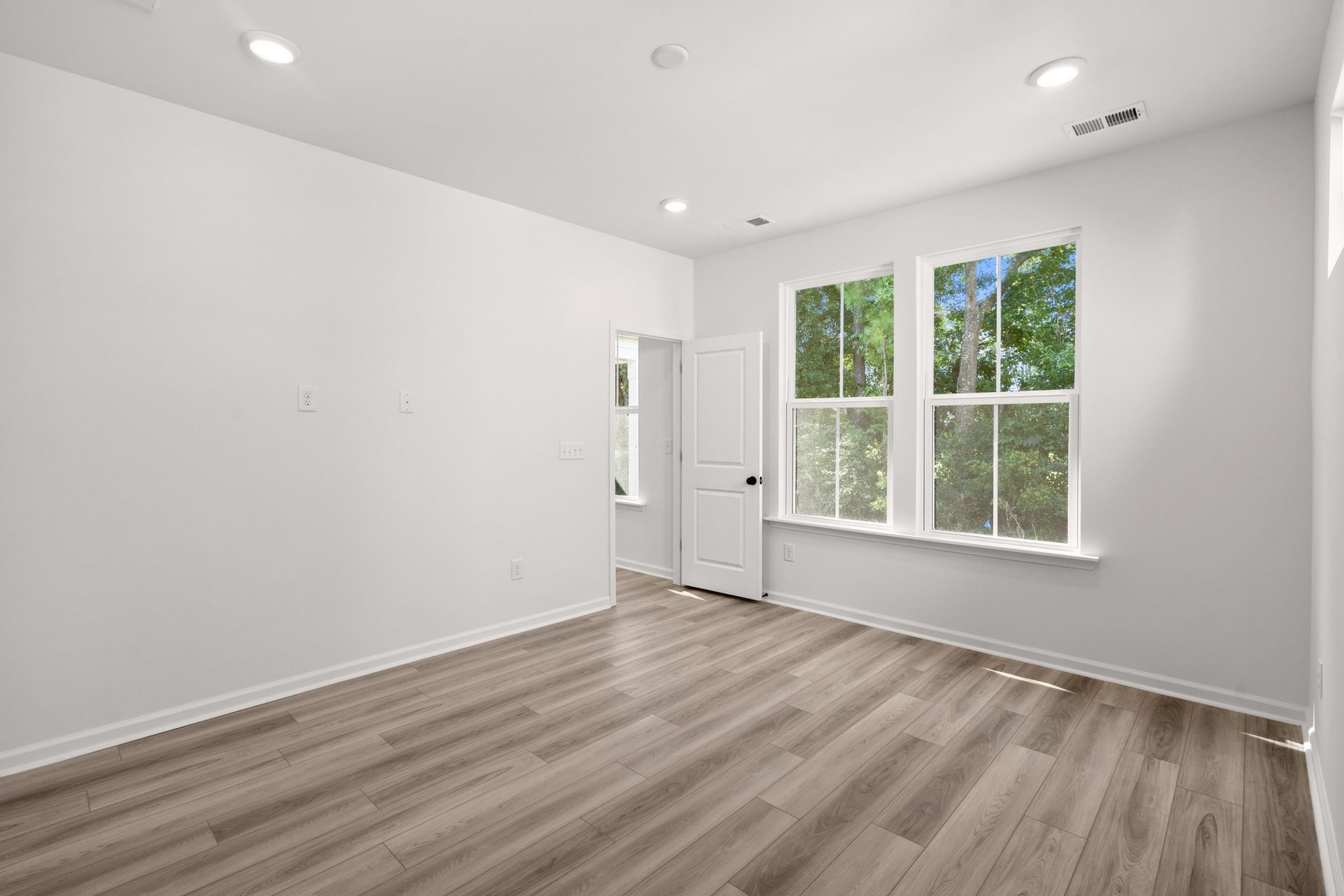 809 Sun Colony Blvd. Photo 26