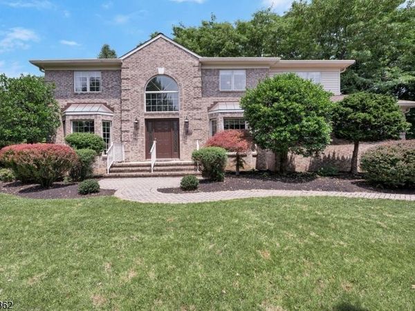 5 Pinewood Lane, Warren, NJ 07059