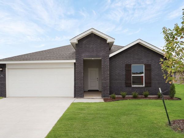 2011 E San Antonio Street, Broken Arrow, OK 74011