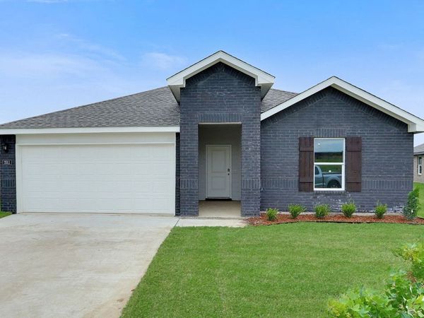 2011 E San Antonio Street , Broken Arrow, OK 74011