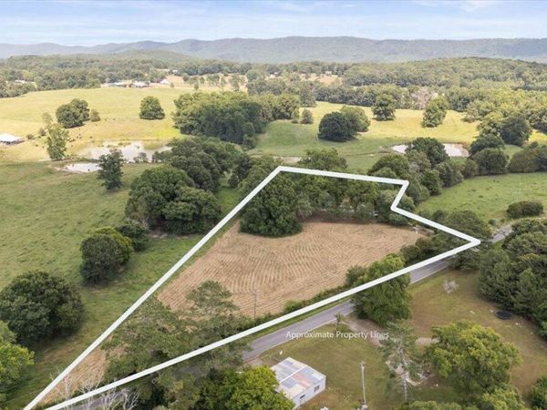 2657 Corinth Road, LaFayette, GA 30728