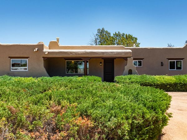 100 Tyler Road NW, Albuquerque, NM 87107
