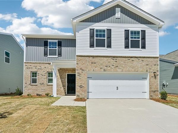 395 Shiloh Way , Mebane, NC 27302