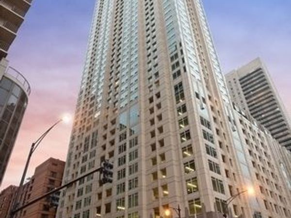 33 W Ontario Street, Unit 16I, Chicago, IL 60654