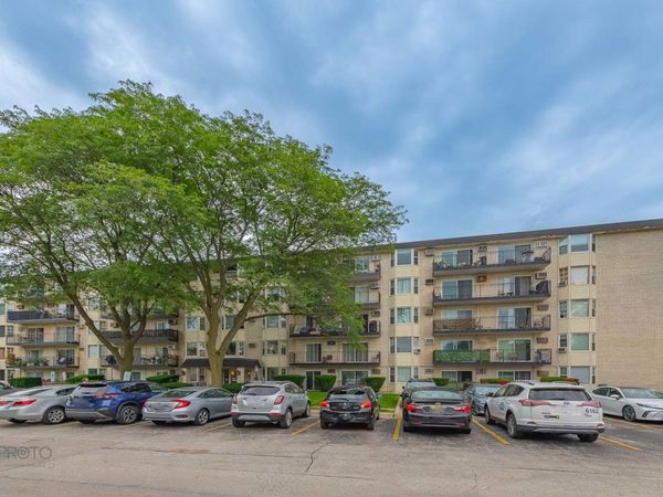 5506 Lincoln Avenue , Unit A320, Morton Grove, IL 60053