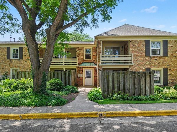 2421 Abbington Drive SE, Unit 30, Grand Rapids, MI 49506