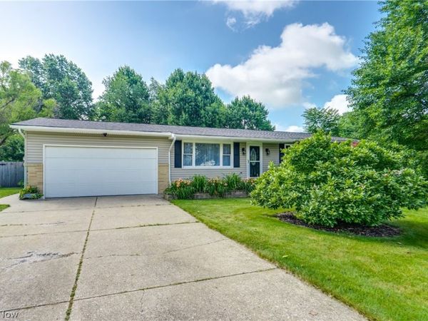 13452 Sunflower Avenue NW, Mogadore, OH 44260