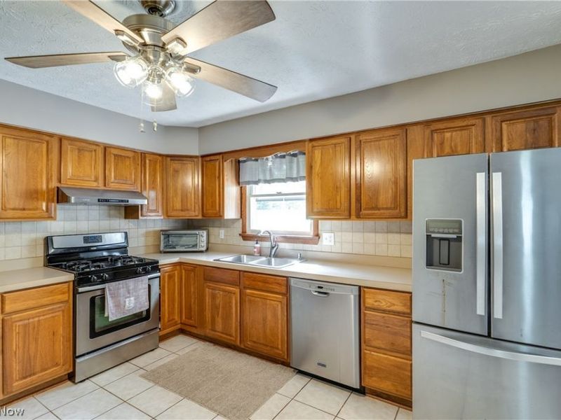 13452 Sunflower Avenue NW, Mogadore, OH 44260 Photo 14