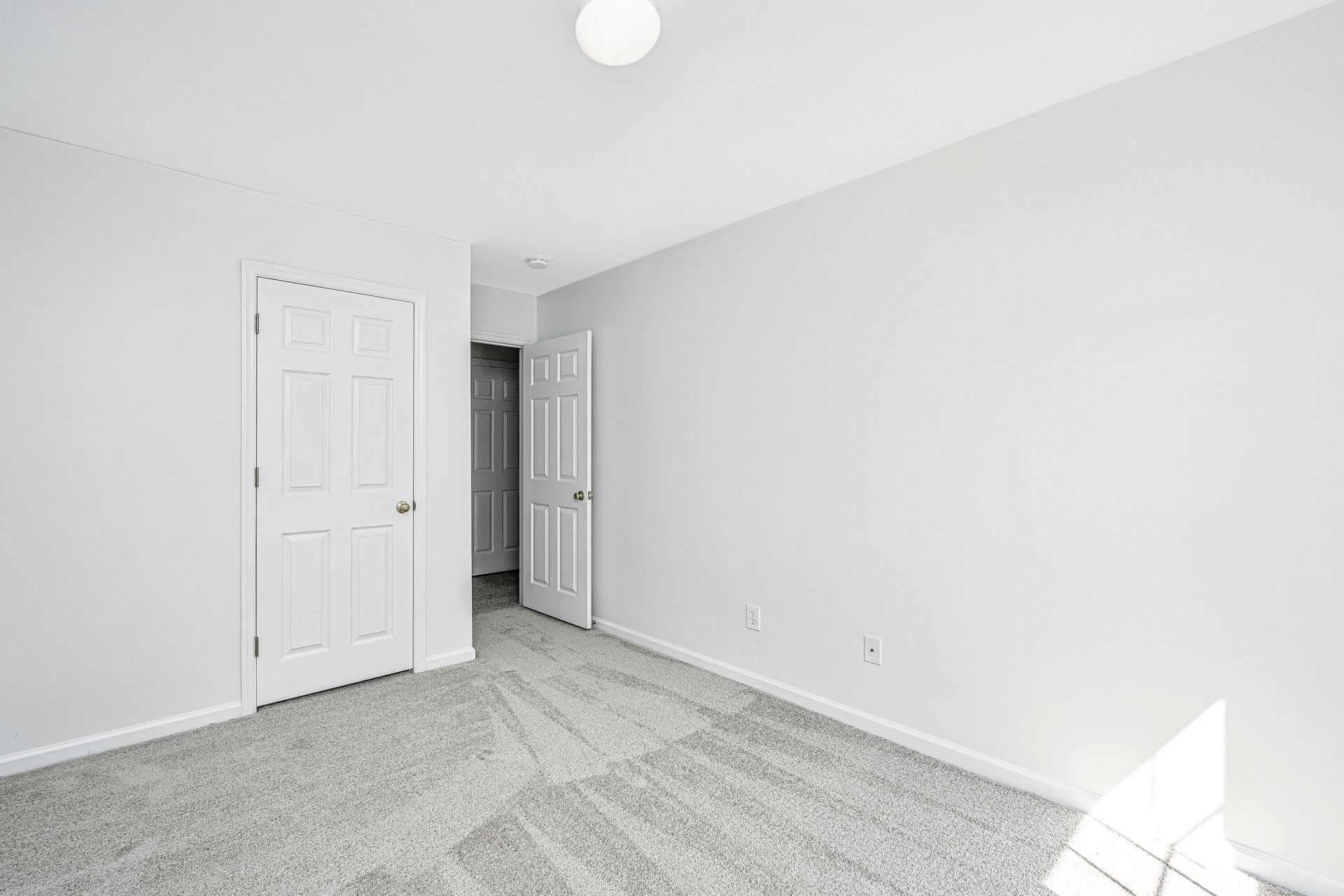 142 Avalon Road Photo 19