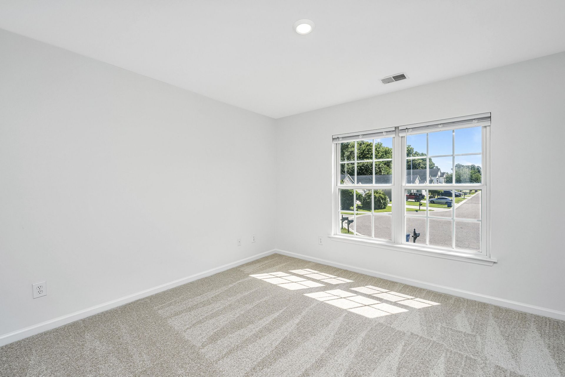 142 Avalon Road Photo 21
