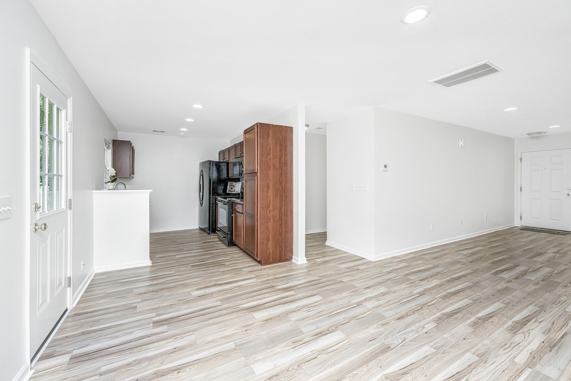 142 Avalon Road Photo 9