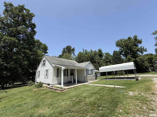 214 N PLUM Street, DeSoto, IL 62924