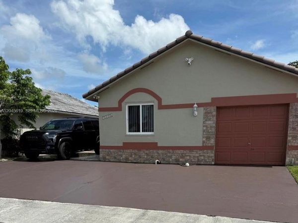 14406 SW 179th Ln , Miami, FL 33177