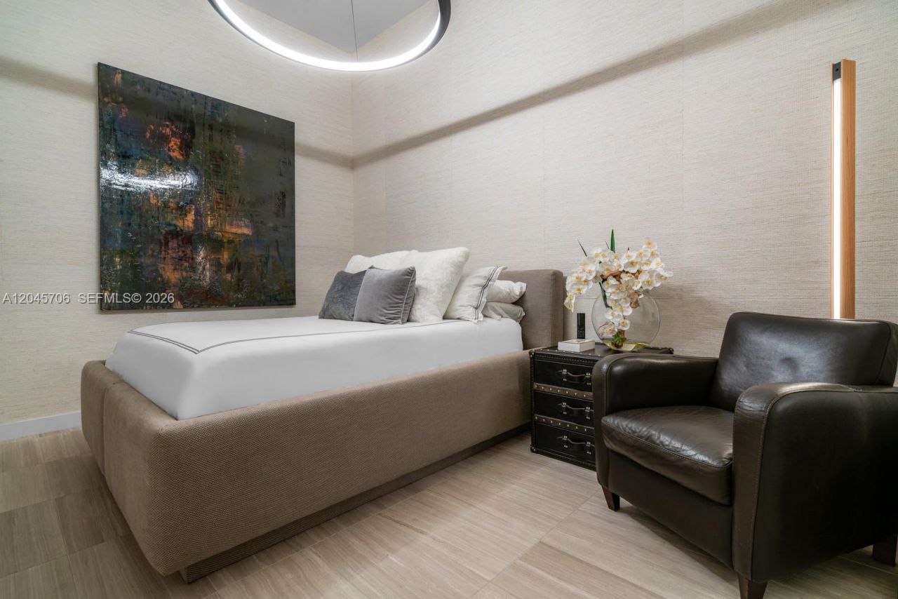 4701 N Meridian Ave , Unit 209, Miami Beach, FL 33140 Photo