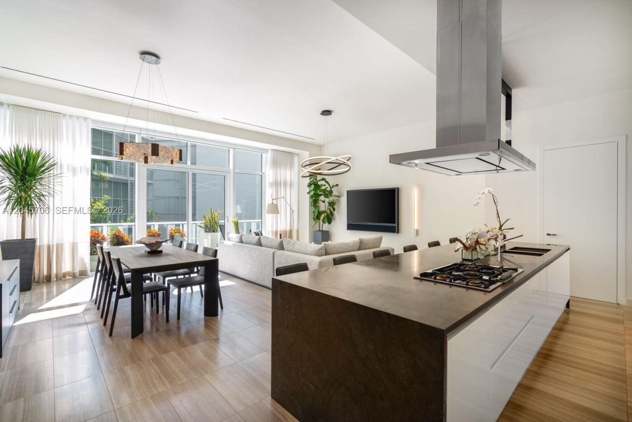 4701 N Meridian Ave , Unit 209, Miami Beach, FL 33140 Photo