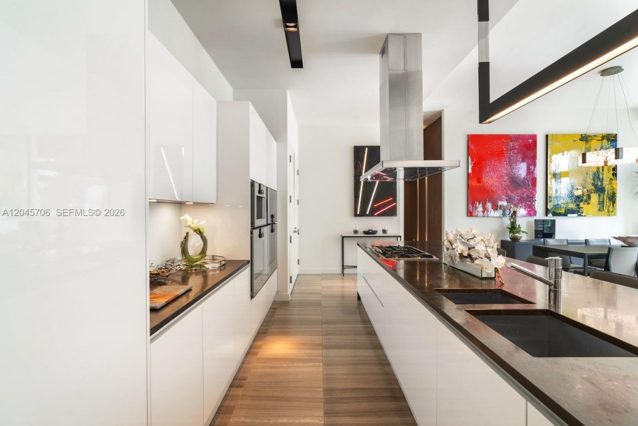 4701 N Meridian Ave , Unit 209, Miami Beach, FL 33140 Photo