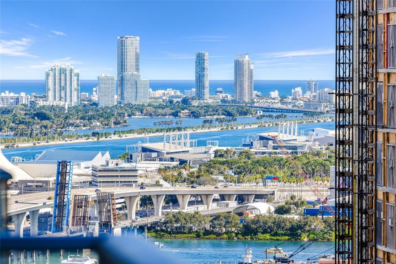 11 NE 6th St , Unit 2903, Miami, FL 33132 Photo