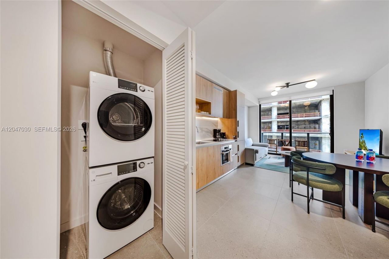 11 NE 6th St , Unit 2903, Miami, FL 33132 Photo