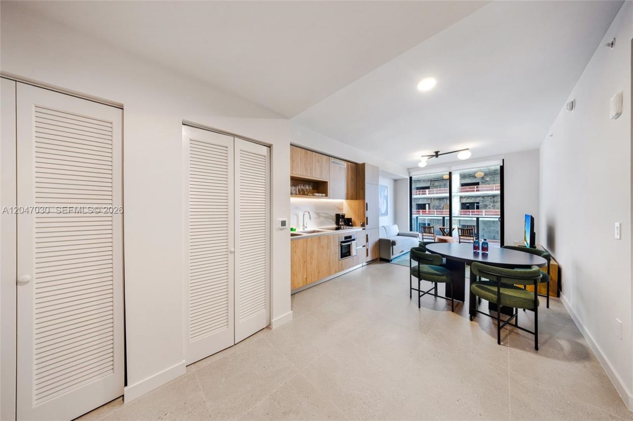 11 NE 6th St , Unit 2903, Miami, FL 33132 Photo