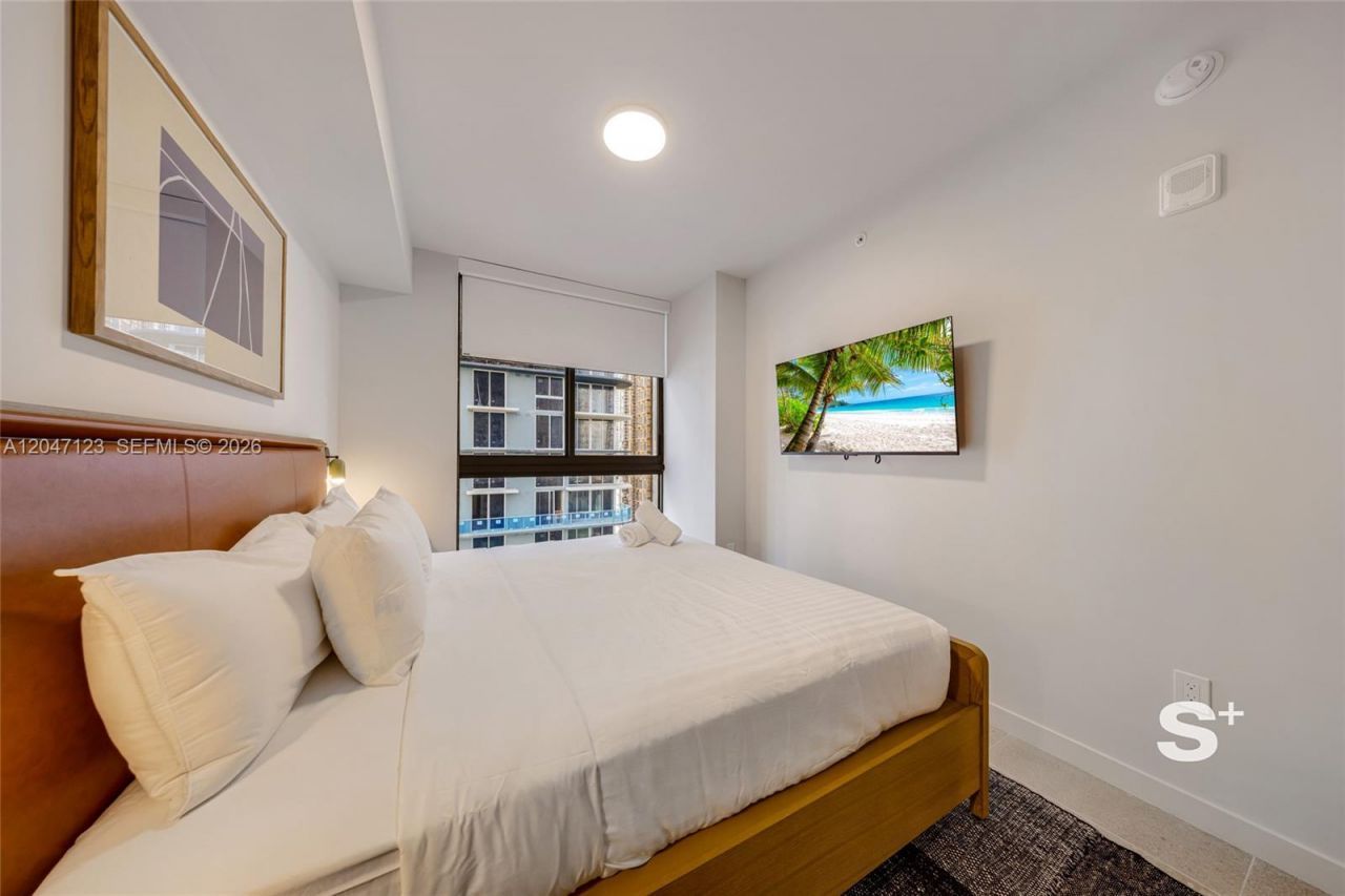 11 NE 6th St , Unit 2307, Miami, FL 33132 Photo