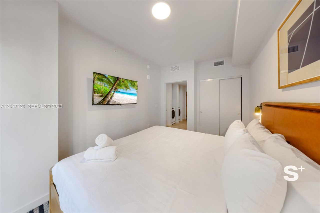 11 NE 6th St , Unit 2307, Miami, FL 33132 Photo