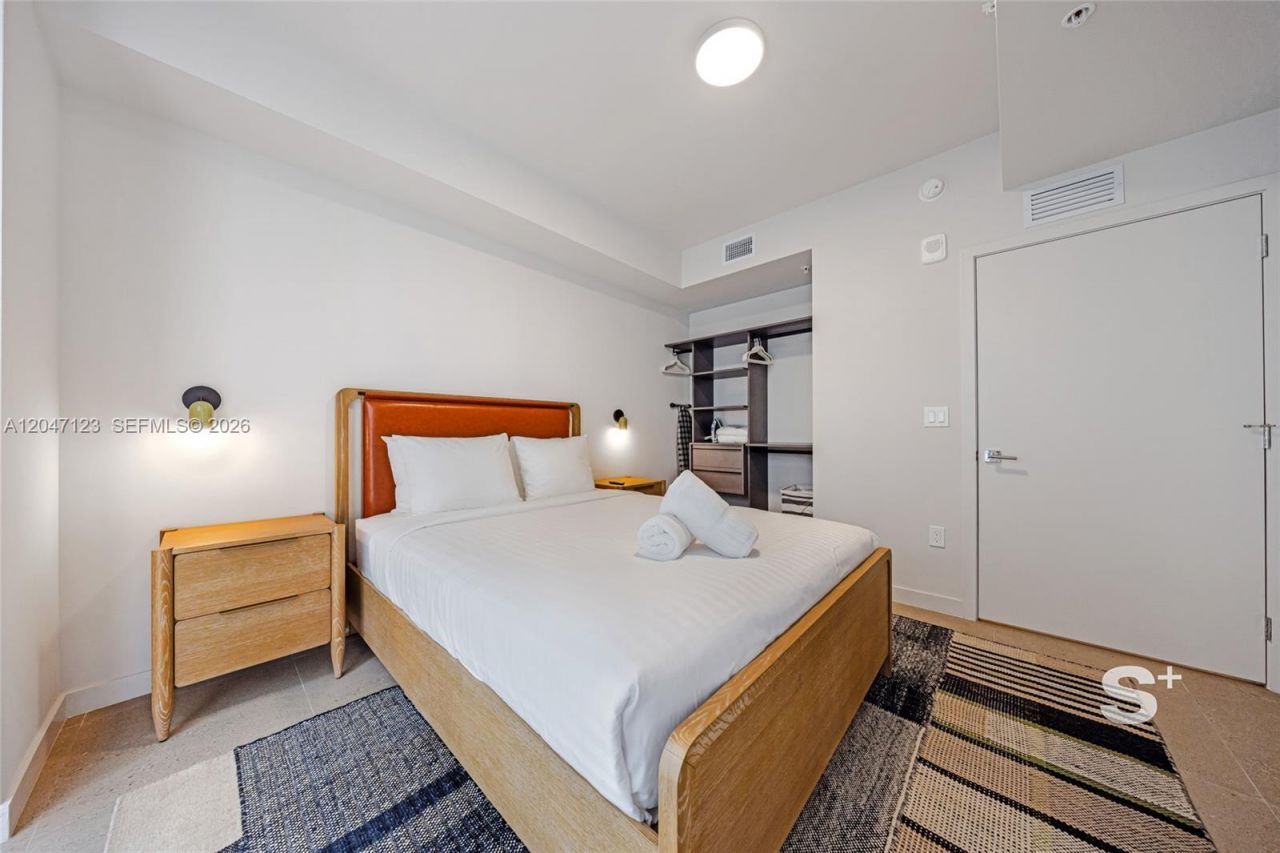 11 NE 6th St , Unit 2307, Miami, FL 33132 Photo